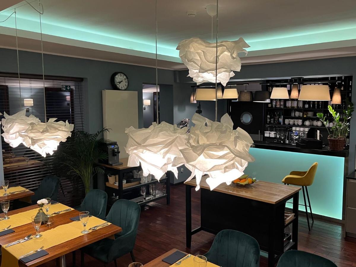 Malta Premium Hotel Познан Екстериор снимка