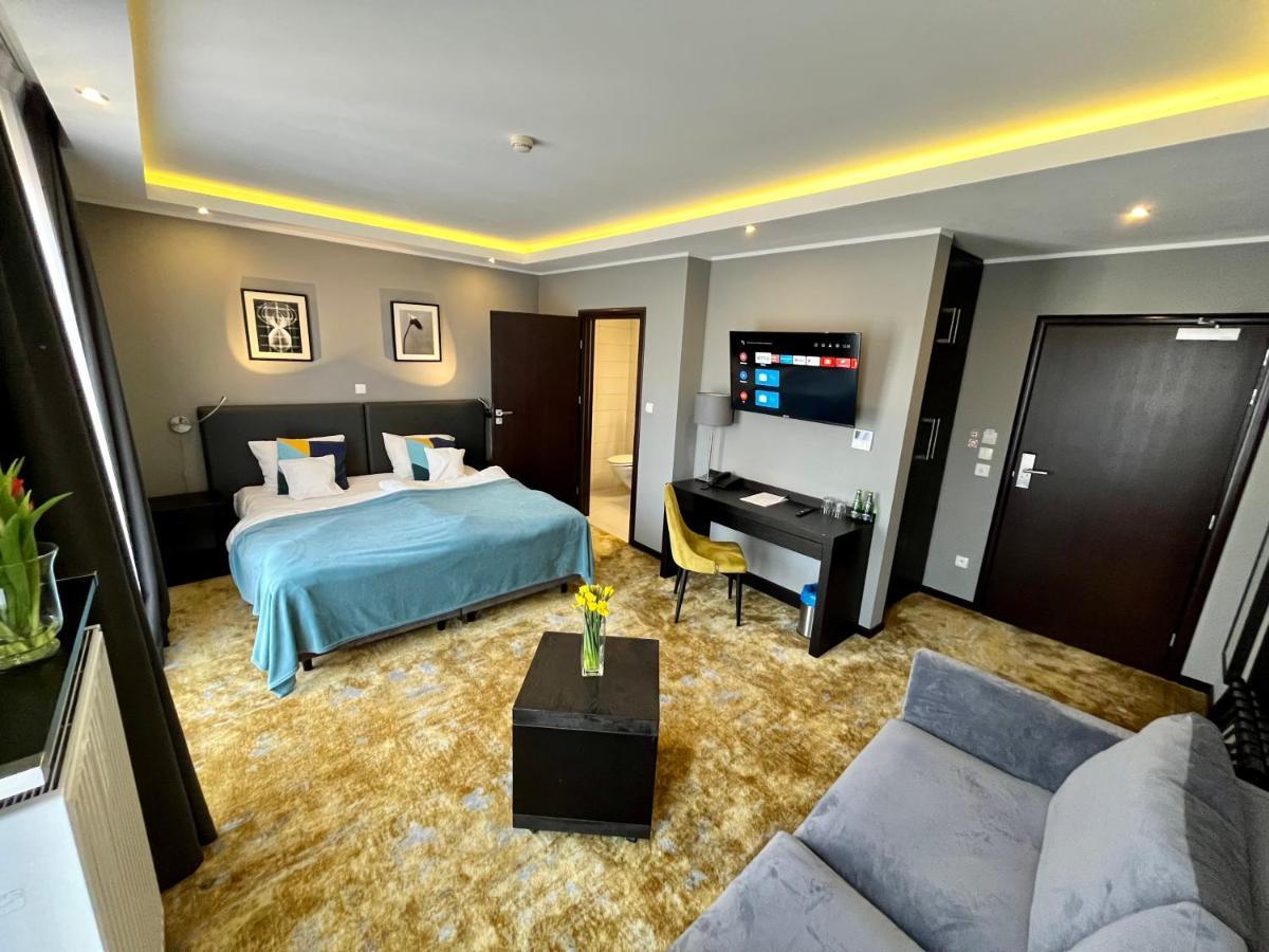 Malta Premium Hotel Познан Екстериор снимка
