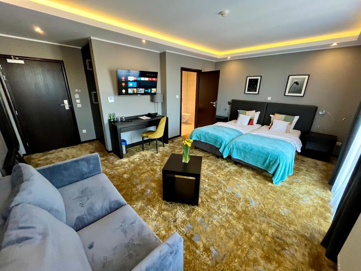 Malta Premium Hotel Познан Екстериор снимка