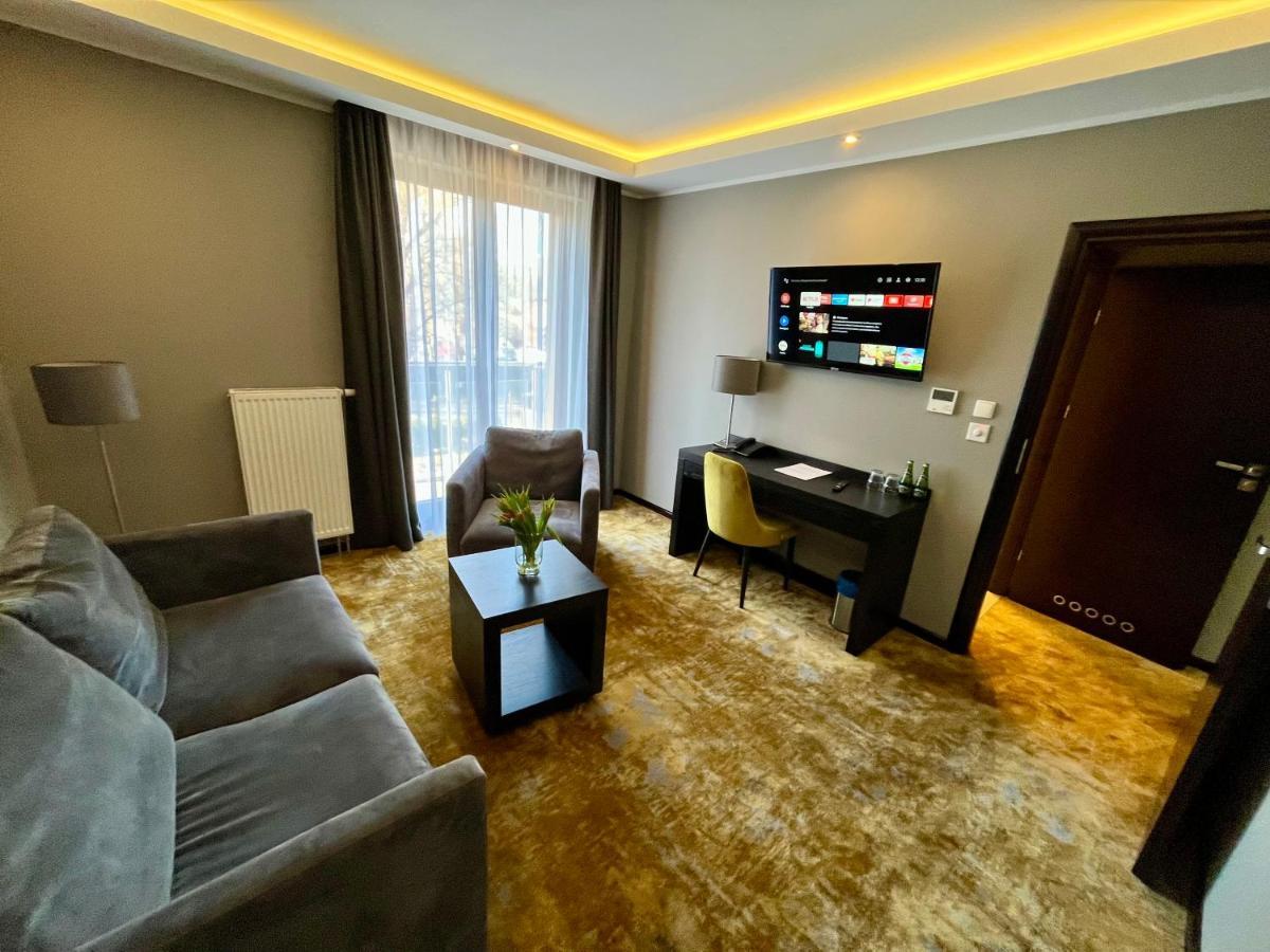 Malta Premium Hotel Познан Екстериор снимка