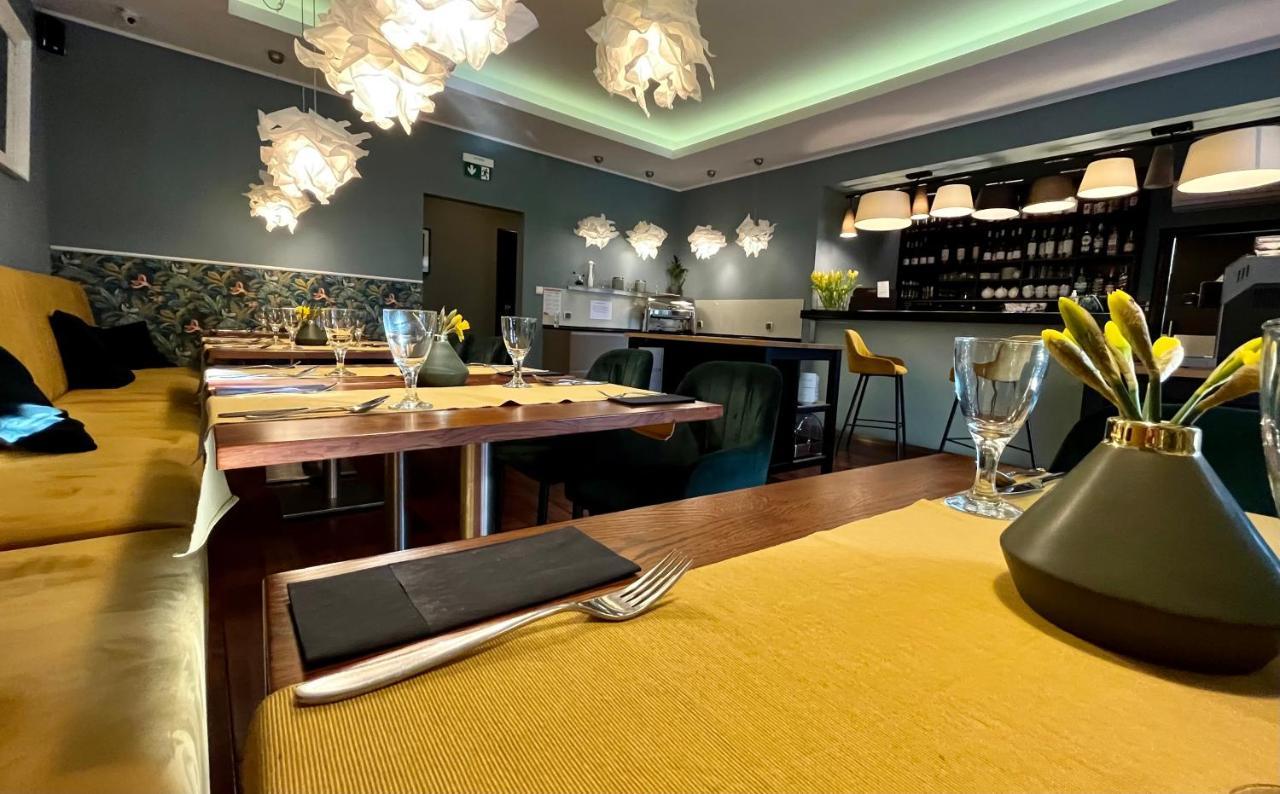 Malta Premium Hotel Познан Екстериор снимка
