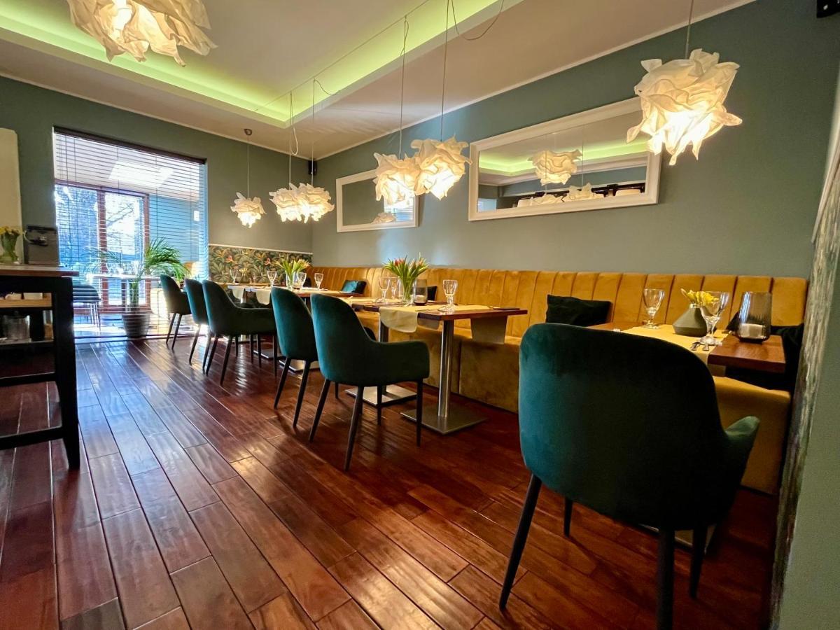 Malta Premium Hotel Познан Екстериор снимка
